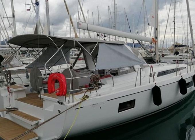 Beneteau Oceanis 51.1