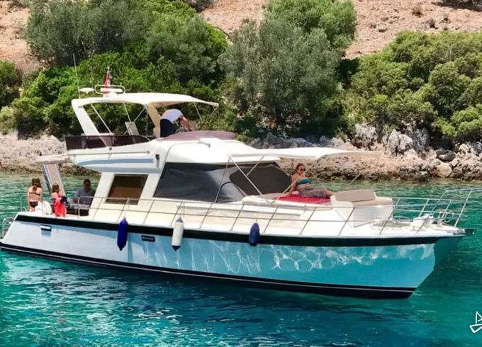 Custom Made Motoryacht