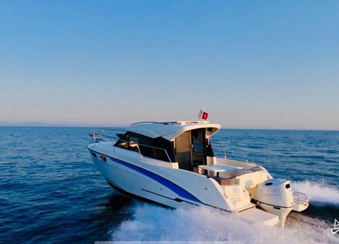 Custom Made Motoryacht