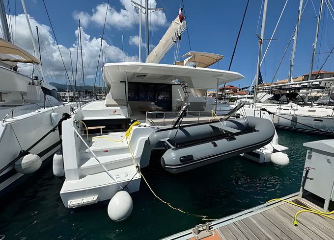 Fountaine Pajot Astrea 42