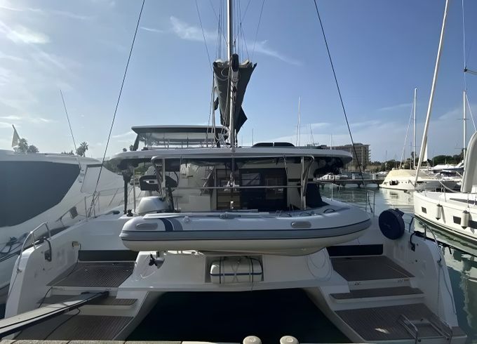 Lagoon 42