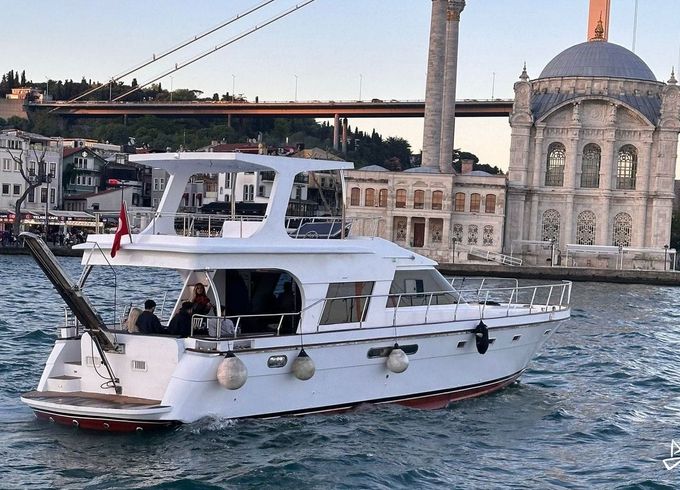 Custom Made Motoryacht