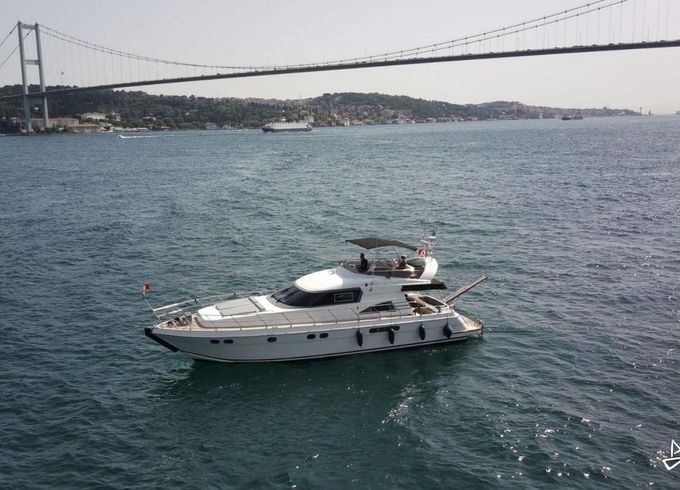 Custom Made Motoryacht