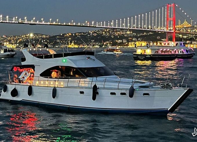 Custom Made Motoryacht