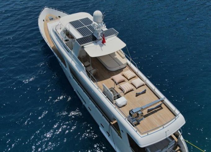 Custom Made Motoryacht
