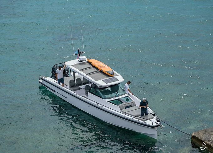 Axopar 37 Sun-Top