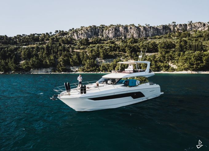 Prestige 590 Fly