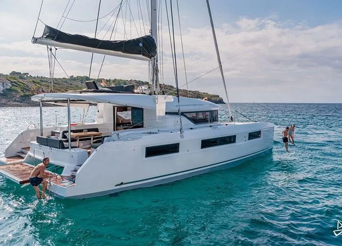 Lagoon 50