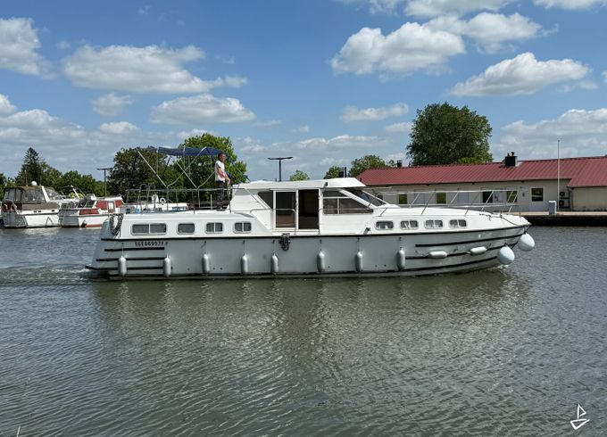 Tarpon 42