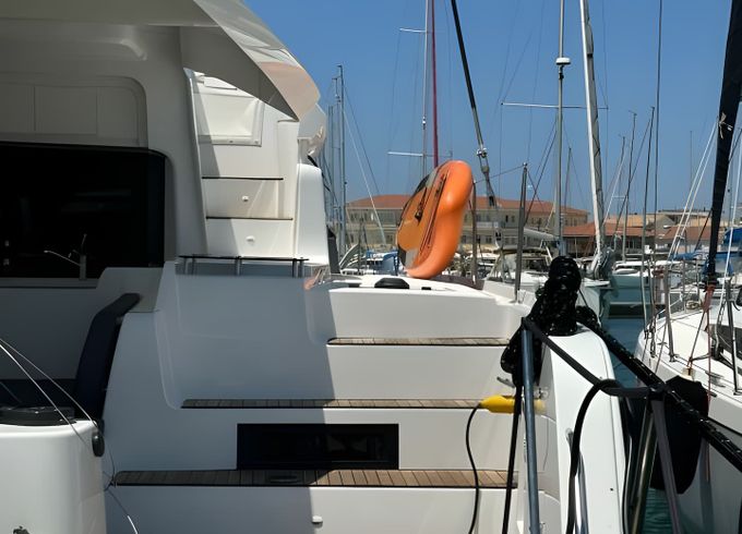 Lagoon 46