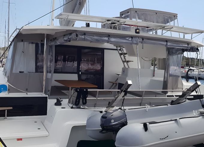 Fountaine Pajot Astrea 42