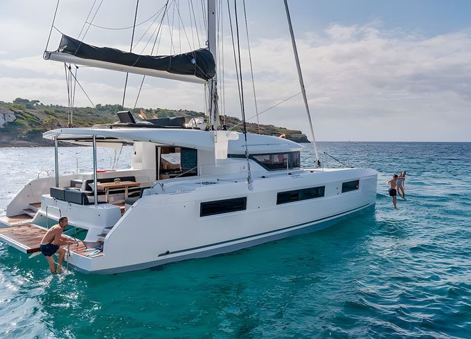 Lagoon 50
