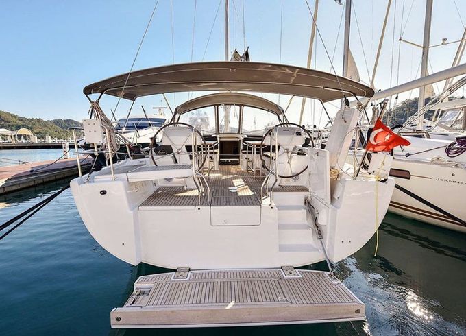 Hanse 508