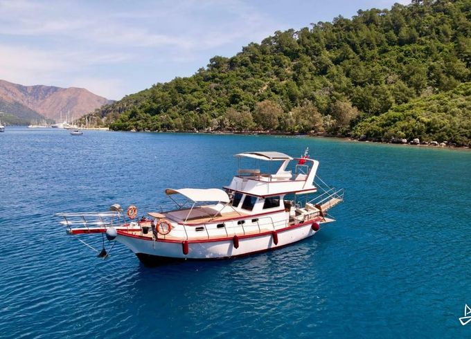 Custom Made Motoryacht