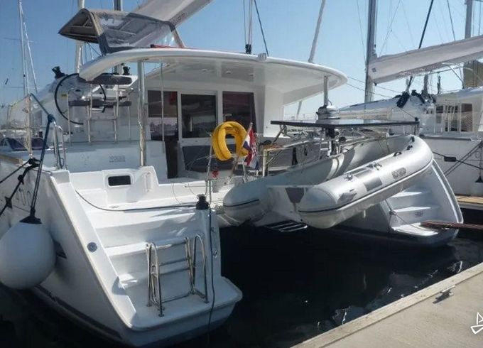 Lagoon 400