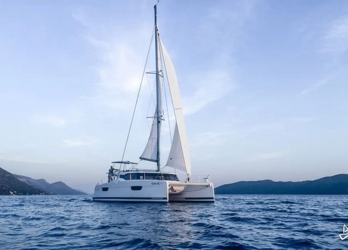 Fountaine Pajot Astrea 42