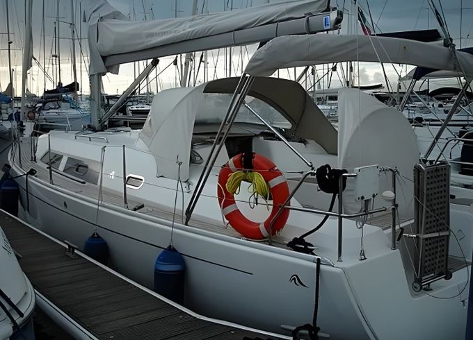 Hanse 370