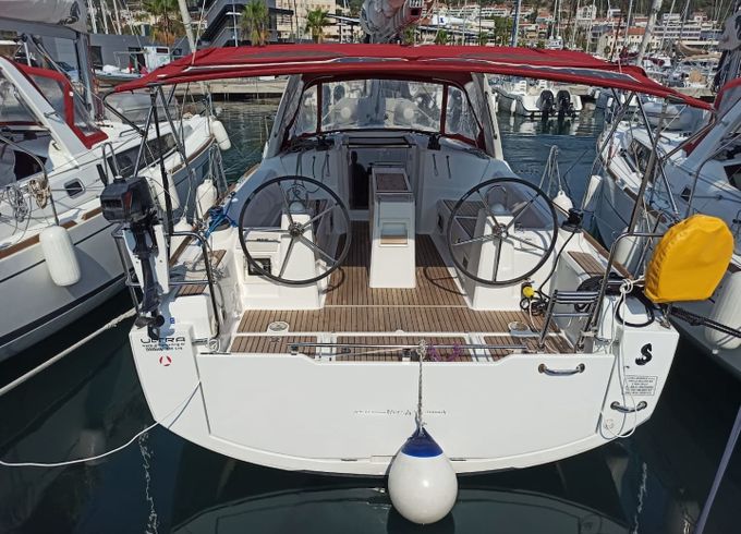 Beneteau Oceanis 35