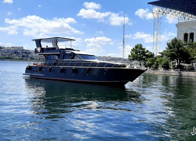 Custom Made Motoryacht