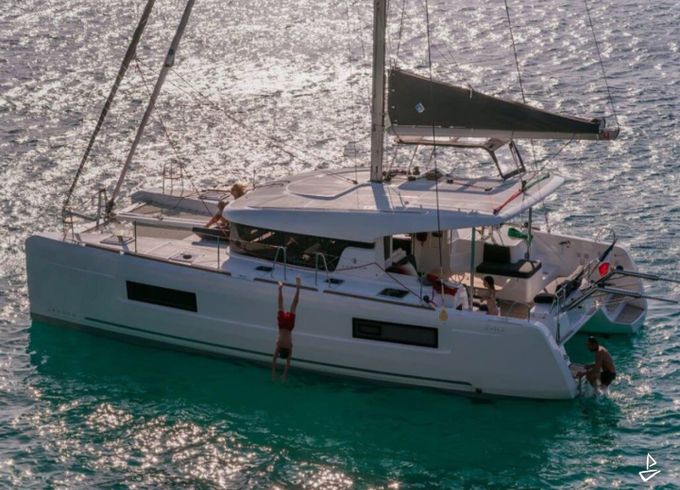 Lagoon 40