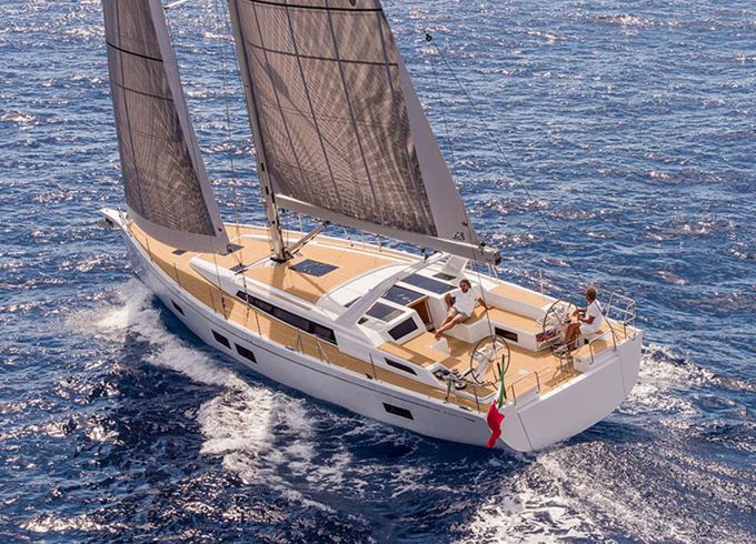 Grand Soleil 52