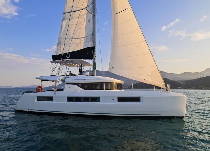 Lagoon 50