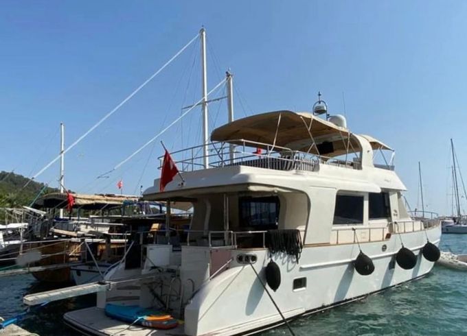 Custom Made Motoryacht