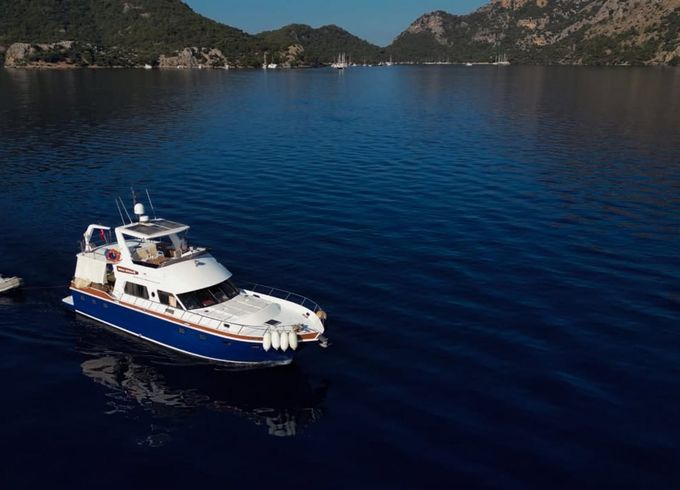 Custom Made Motoryacht