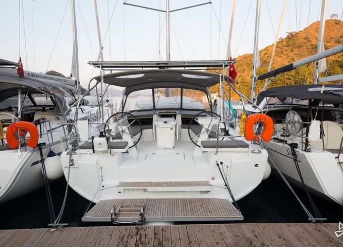Beneteau Oceanis 46.1