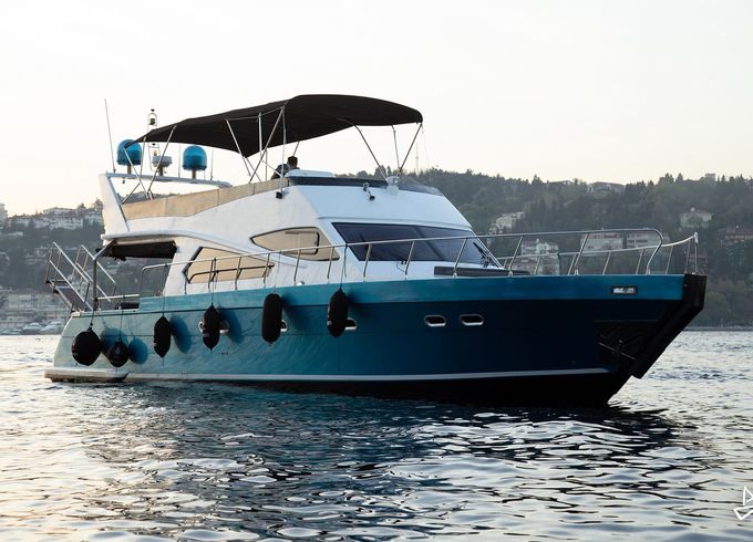 Custom Made Motoryacht