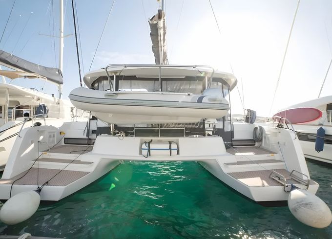 Lagoon 42