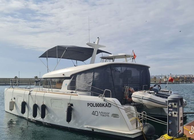 Lagoon 40