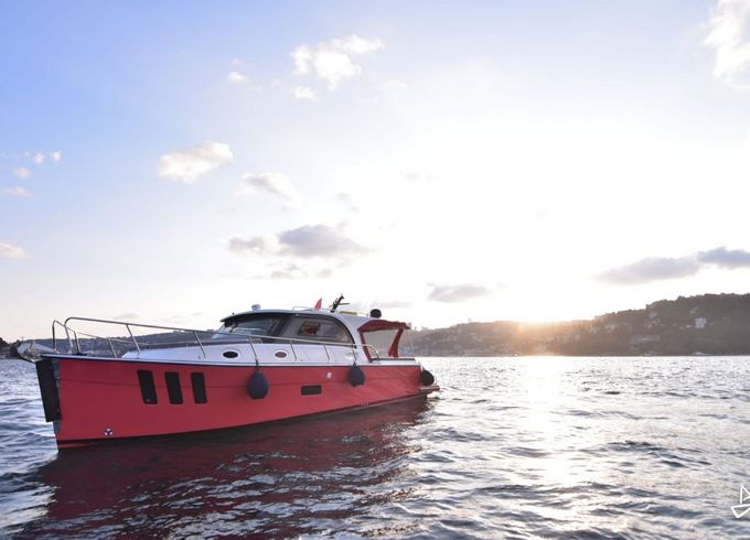 Custom Made Motoryacht