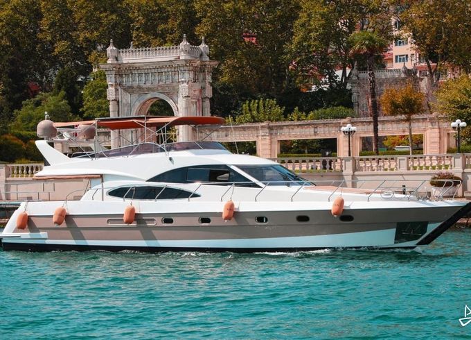 Custom Made Motoryacht