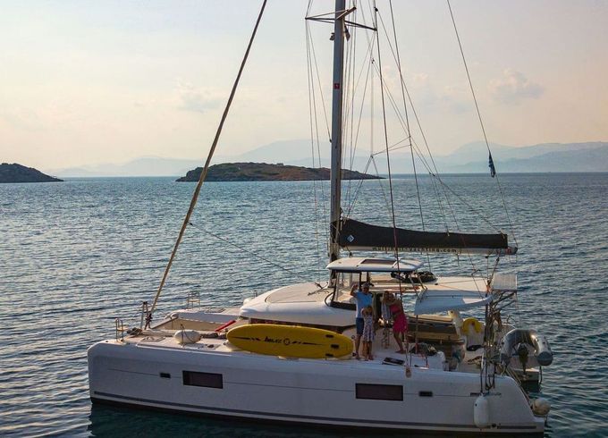 Lagoon 42