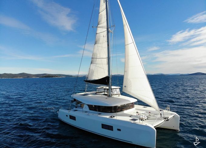 Lagoon 42