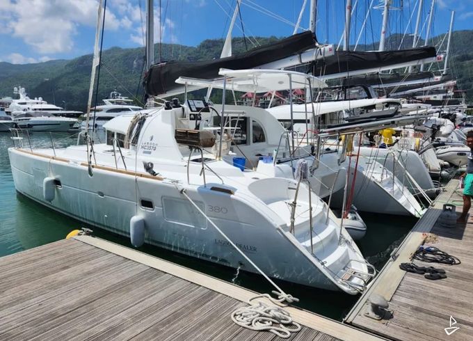 Lagoon 380