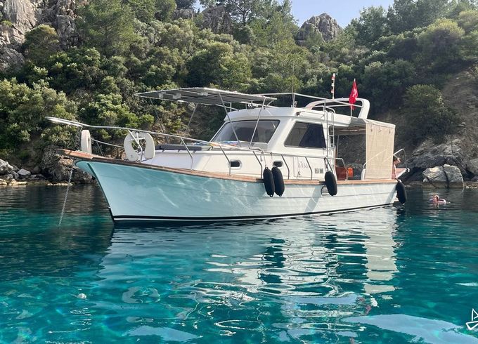 Custom Made Motoryacht