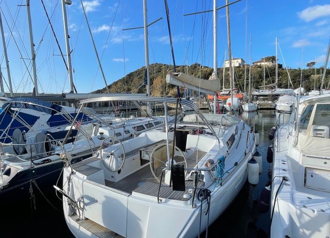Dufour 405
