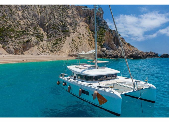 Lagoon 42