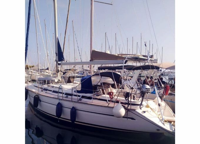 Bavaria 42