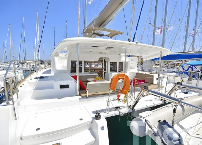Lagoon 450F
