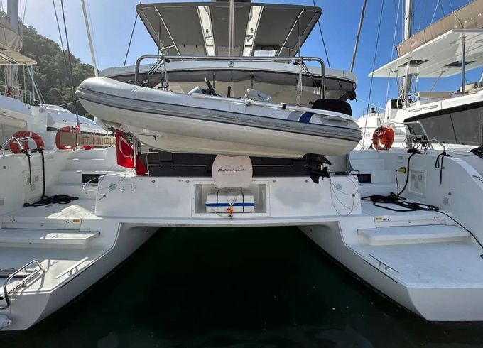 Lagoon 46