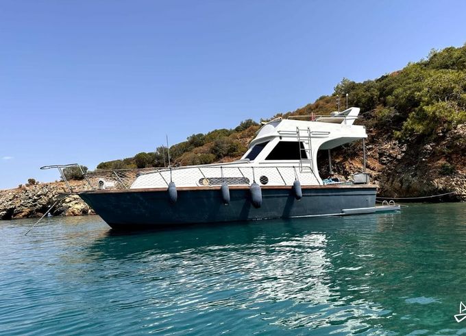 Custom Made Motoryacht