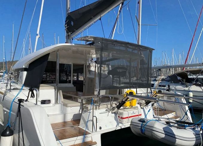 Lagoon 40