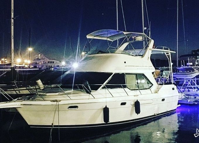 Bayliner 3587