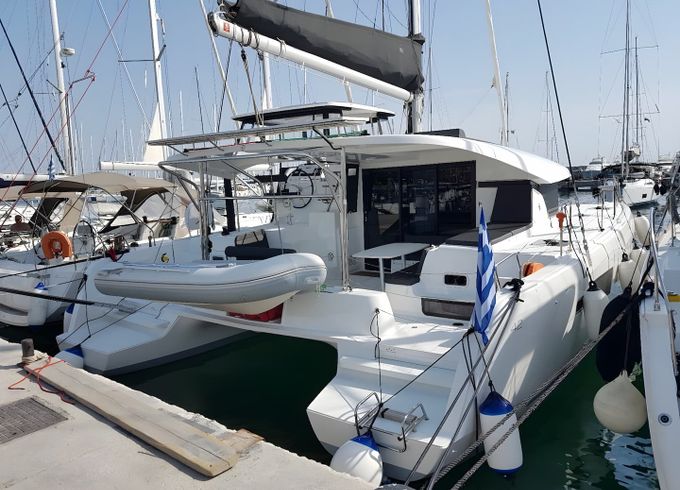 Lagoon 42