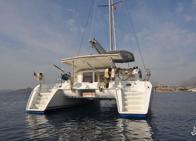 Lagoon 421
