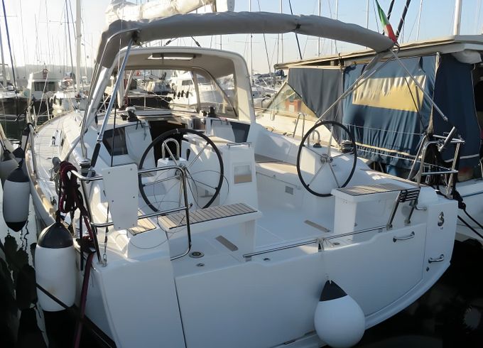 Beneteau Oceanis 38