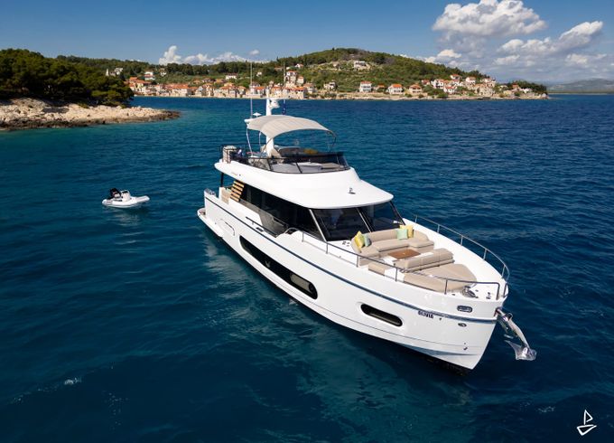Azimut Magellano 60